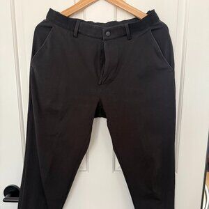 Uniqlo Men’s Black Smart Ankle Pants – Drawstring Waist – Size Small (30x26.5)